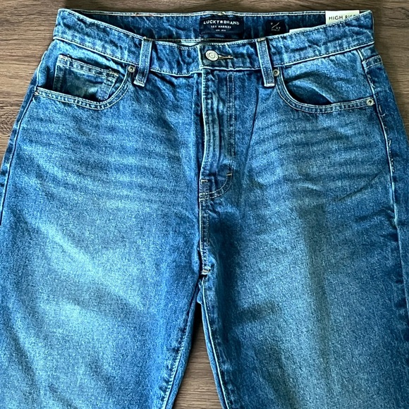 NWT Lucky Brand High Rise Drew Mom Jeans - Picture 3 of 7
